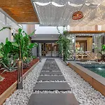 Arya Garden Appartement Sidé