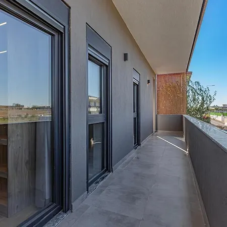 Arya Garden Apartment