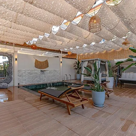 Arya Garden Apartment Side