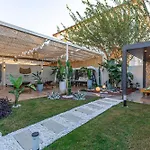 Arya Garden
