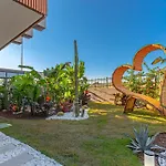 Arya Garden Apartment *